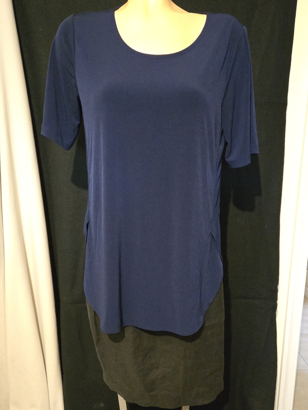 Susan Graver, liquid Knit, stretchy tunic blouse.